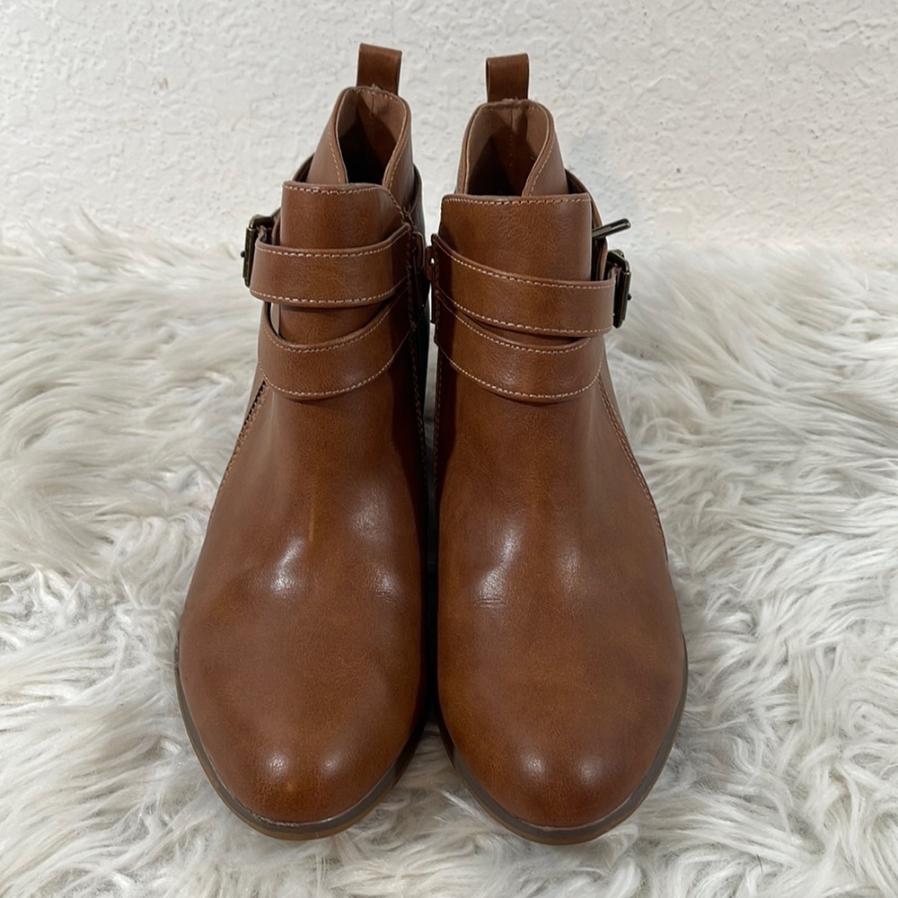UNIONBAY Women's Teddy Brown Ankle Boot Size 8